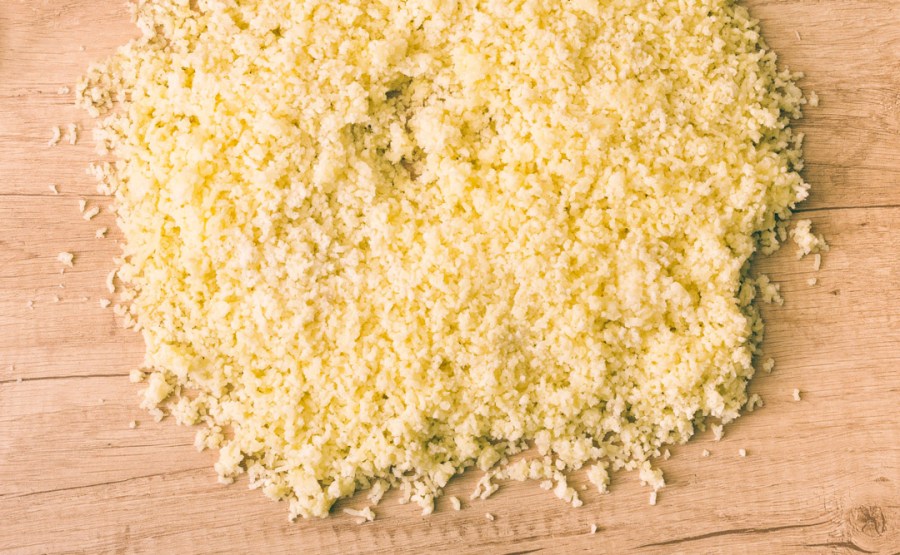 Falso parmesano rallado