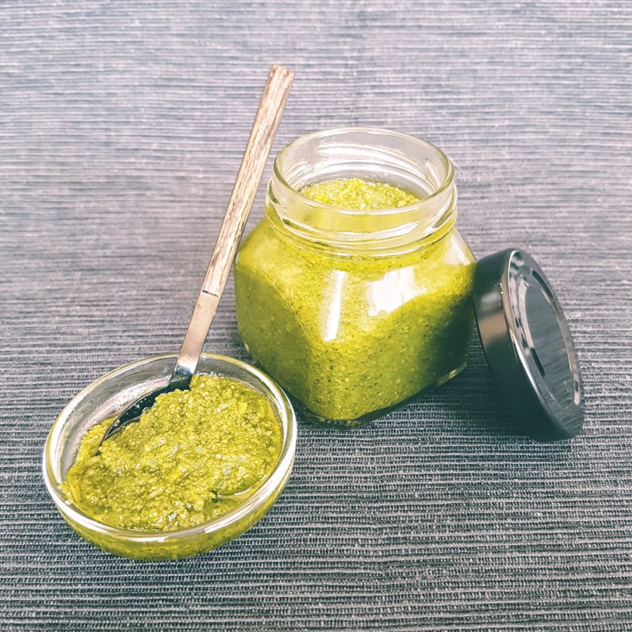 Salsa pesto de&nbsp;almendras