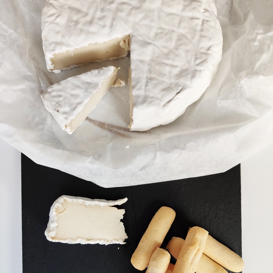 Camembert vegano